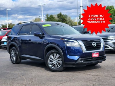 2024 Nissan Pathfinder SV