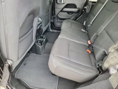 2022 Jeep Wrangler Unlimited Sahara 4x4