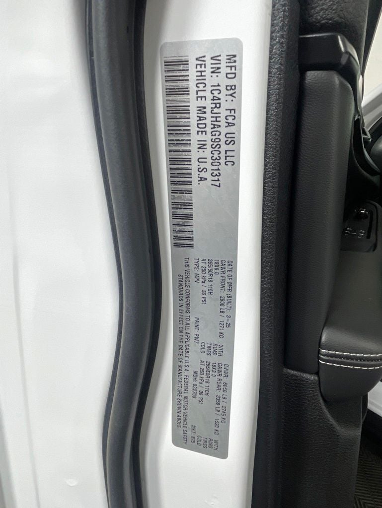 2025 Jeep Grand Cherokee Altitude X 4x4