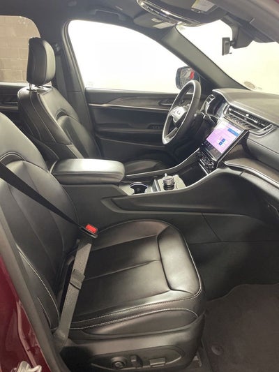 2025 Jeep Grand Cherokee L Limited 4x4