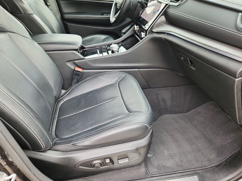 2022 Jeep Grand Cherokee L Overland 4x4