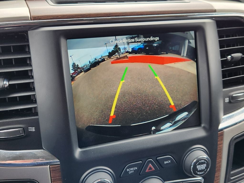 2018 RAM 1500 Laramie Crew Cab 4x4 5'7' Box