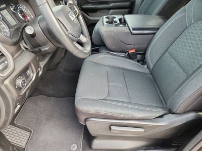 2025 RAM 1500 Tradesman Crew Cab 4x4 5'7' Box