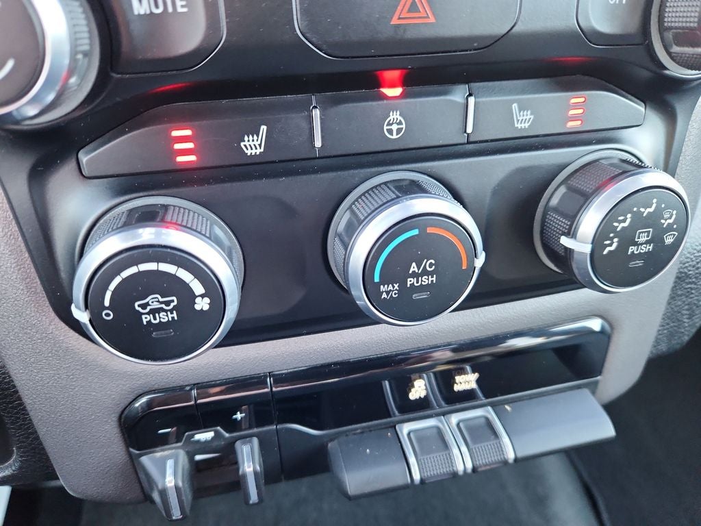 2023 RAM 1500 Big Horn Crew Cab 4x4 5'7' Box