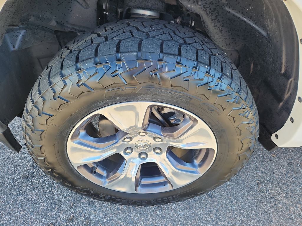 2021 RAM 1500 Laramie Crew Cab 4x4 5'7' Box