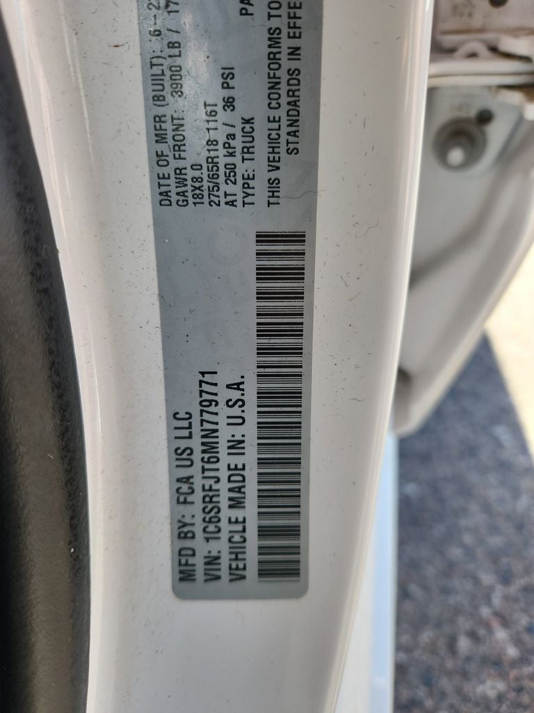 2021 RAM 1500 Laramie Crew Cab 4x4 5'7' Box