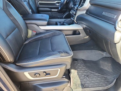 2020 RAM 1500 Laramie Crew Cab 4x4 5'7' Box