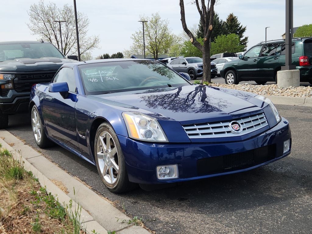2005 Cadillac XLR Standard