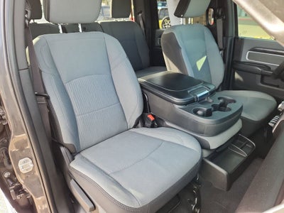 2022 RAM 3500 Big Horn Crew Cab 4x4 8' Box