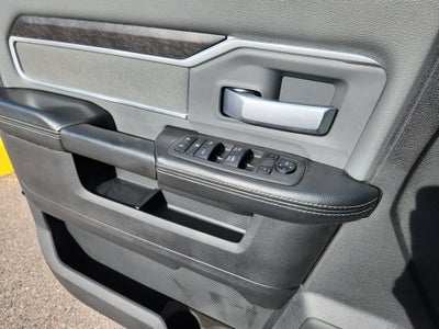 2022 RAM 3500 Big Horn Crew Cab 4x4 8' Box