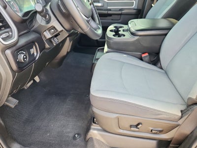 2022 RAM 3500 Big Horn Crew Cab 4x4 8' Box