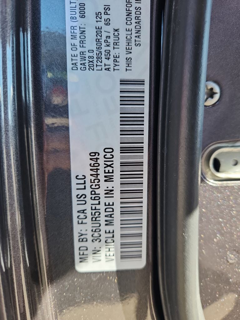 2023 RAM 2500 Laramie Crew Cab 4x4 6'4' Box