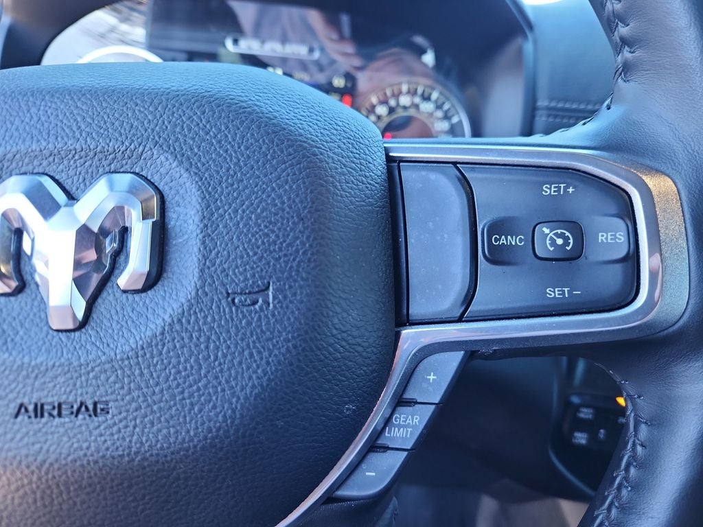 2023 RAM 2500 Laramie Crew Cab 4x4 6'4' Box