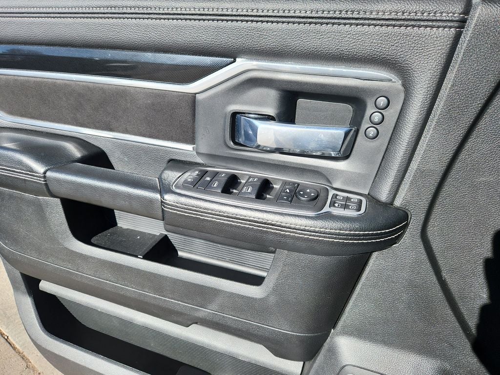 2023 RAM 2500 Laramie Crew Cab 4x4 6'4' Box