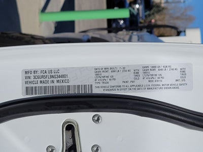 2022 RAM 2500 Laramie Crew Cab 4x4 6'4' Box