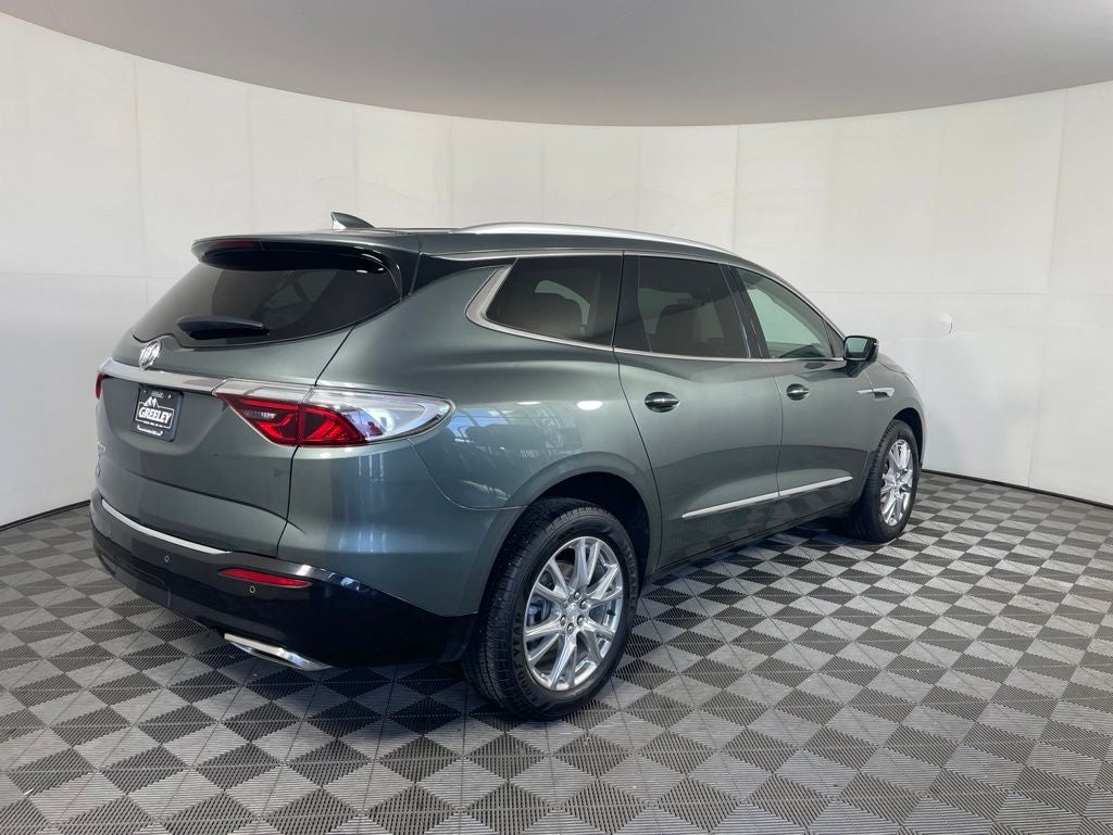 2022 Buick Enclave AWD Essence