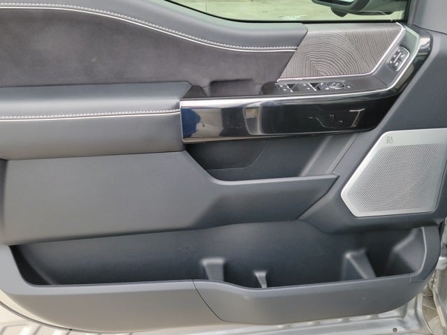 2023 Ford F-150 Lightning Platinum