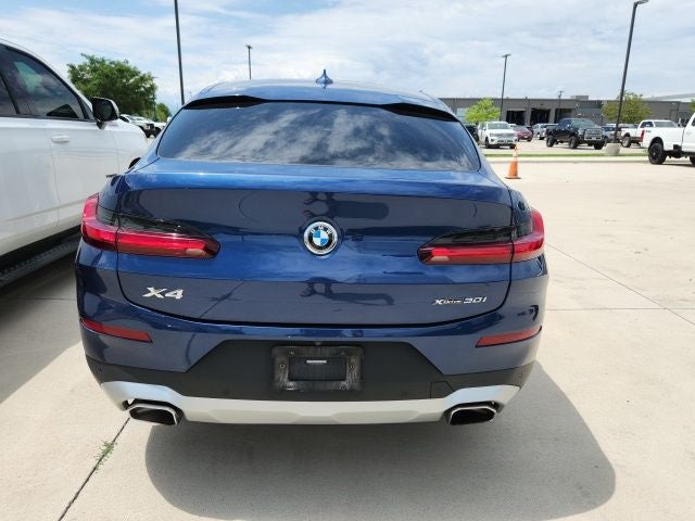 2022 BMW X4 xDrive30i