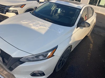2022 Nissan Altima 2.5 SR