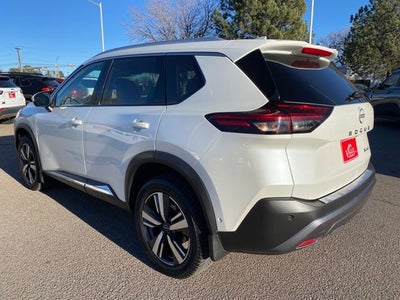 2022 Nissan Rogue SL