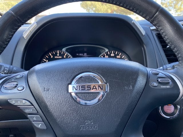 2018 Nissan Pathfinder SV