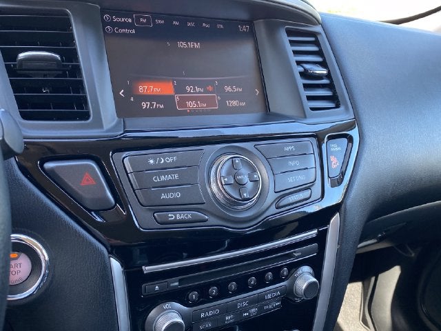 2018 Nissan Pathfinder SV