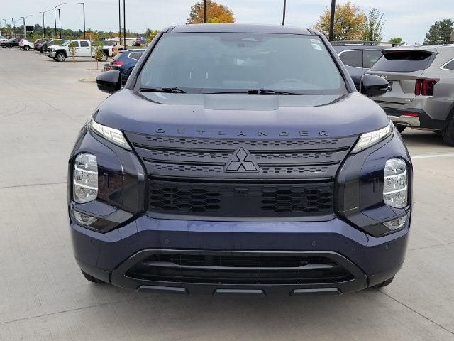 2022 Mitsubishi Outlander Black Edition