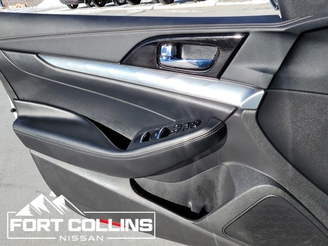 2023 Nissan Maxima SV