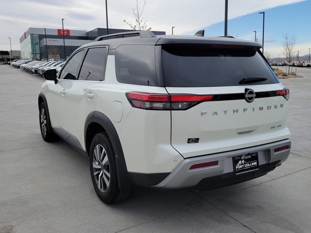 2024 Nissan Pathfinder SL