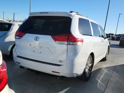 2013 Toyota Sienna XLE 7 Passenger