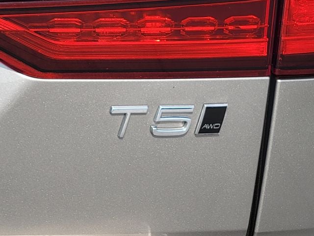 2020 Volvo V60 Cross Country T5
